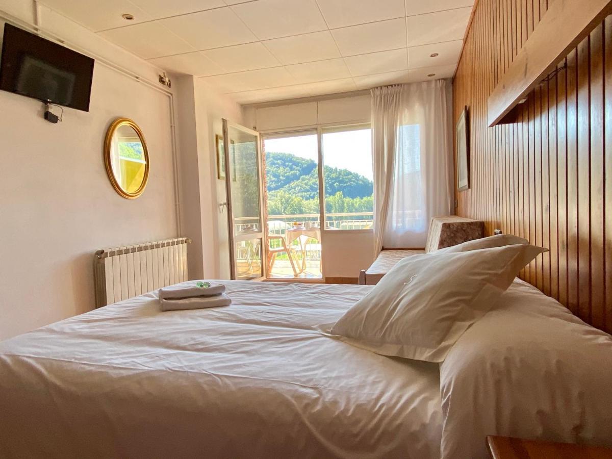 Hotel Solana Del Ter Ripoll Eksteriør billede