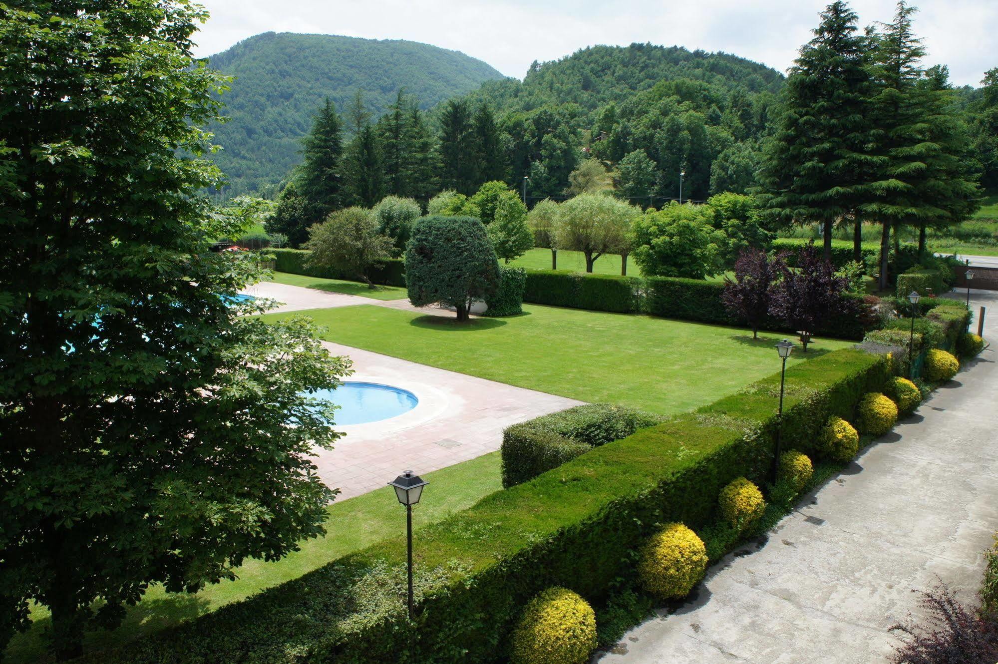 Hotel Solana Del Ter Ripoll Eksteriør billede